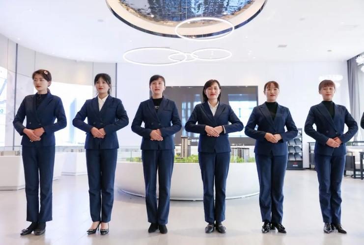 礼正其心，仪正其容——礼仪服务的深层价值与现代实践